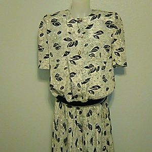 Dress Barn lady outfit